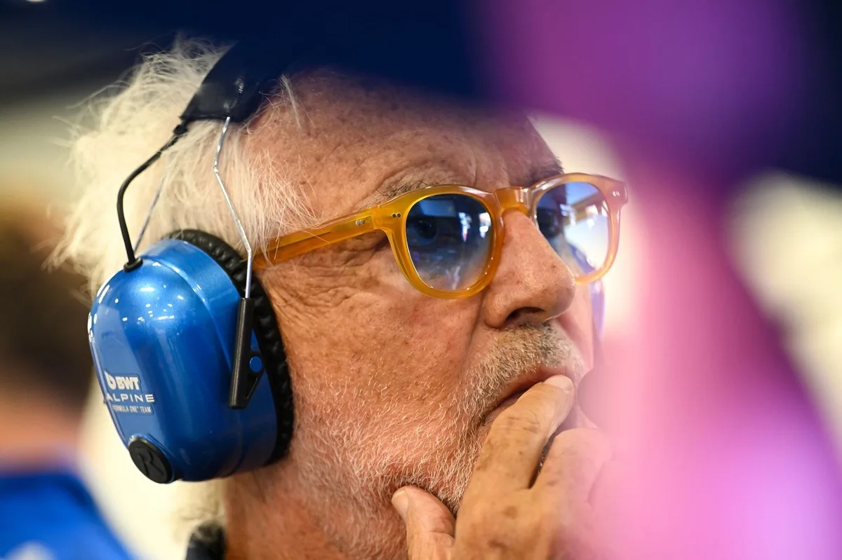 Briatore cuestiona el desempeño de Colapinto tras incidente en Bakú