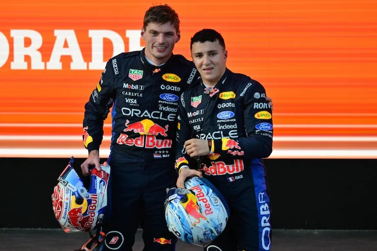 Hadjar firma con Red Bull y suma su tercer podio en la F1