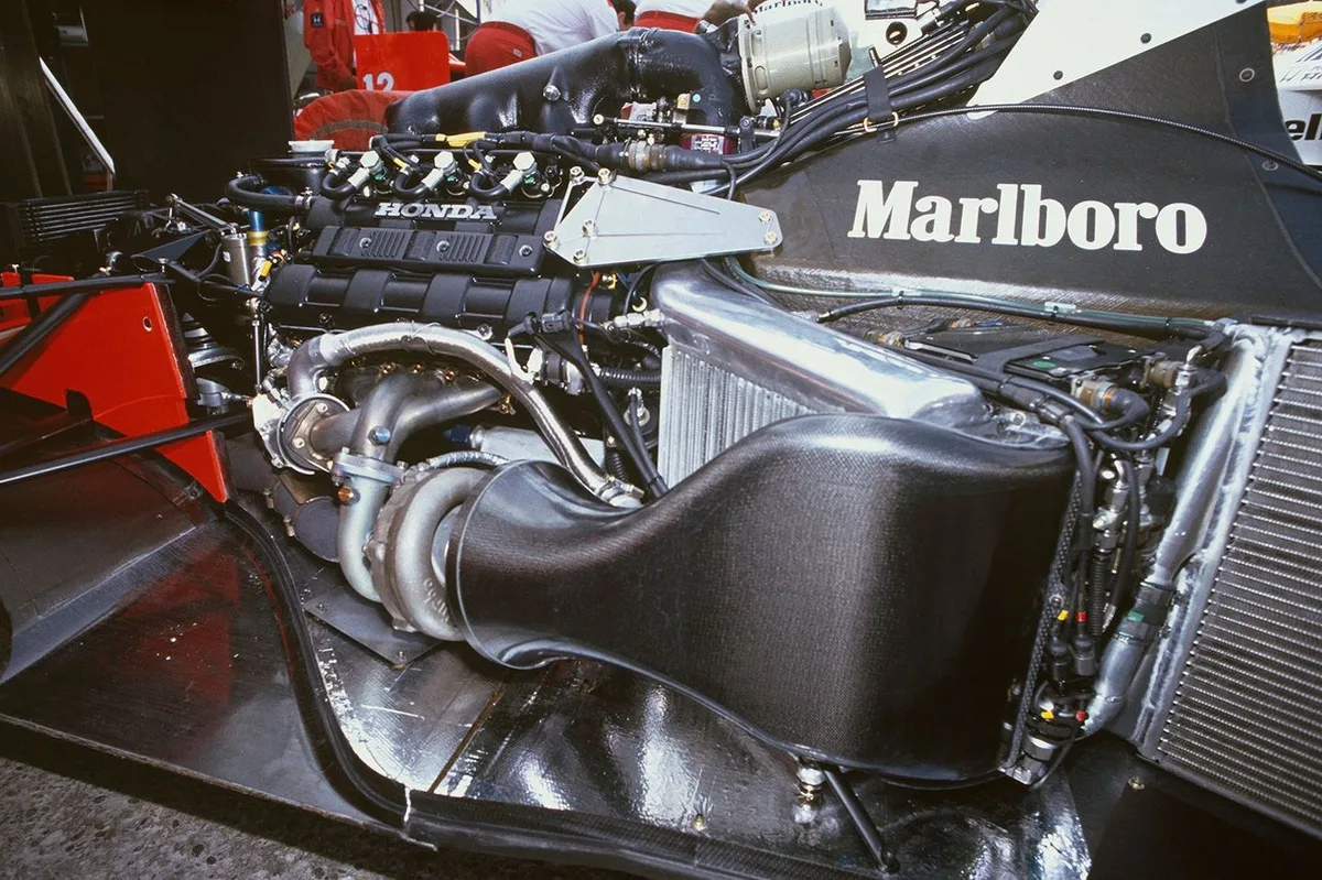 F1 2030: Confirmado el motor V8 con doble turbo en negociaciones finales