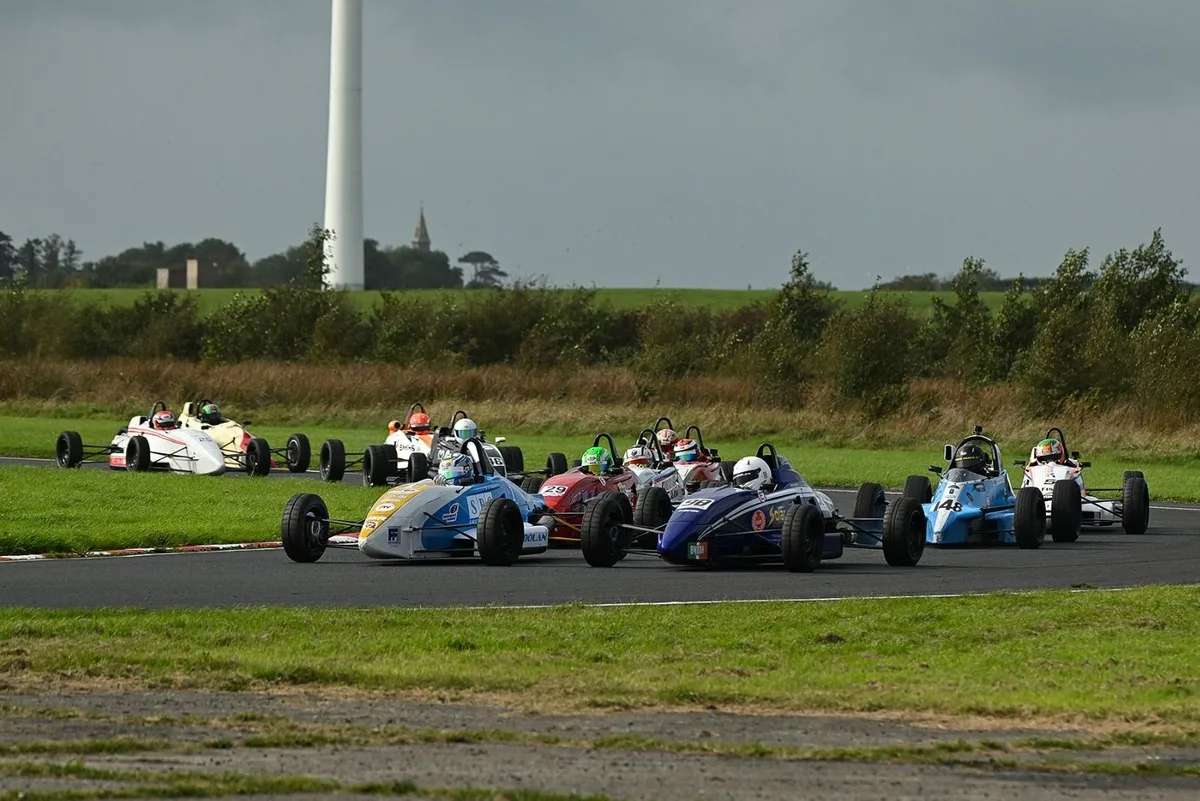 Smyth domina el Trofeo Martin Donnelly en competencia de monoplazas