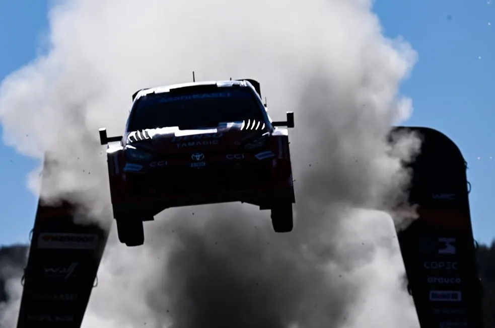 Rally de Italia: Toyota pelea por el título mundial en Cerdeña