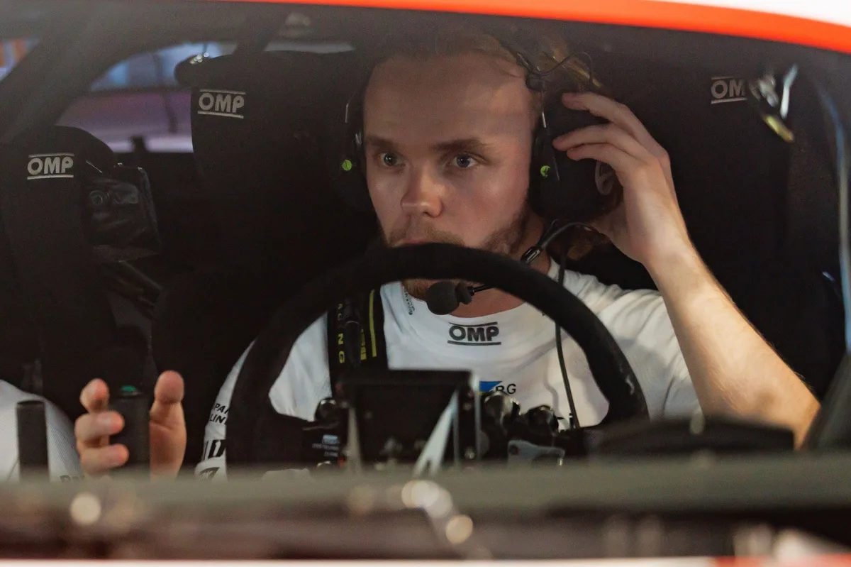 Solberg emerge como amenaza en la lucha por el título mundial de rally