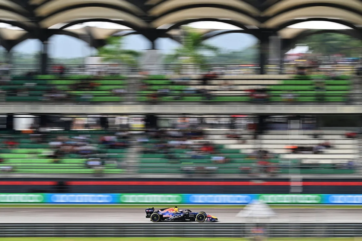 Verstappen domina los entrenamientos en Sepang: ¿será el favorito en Malasia?