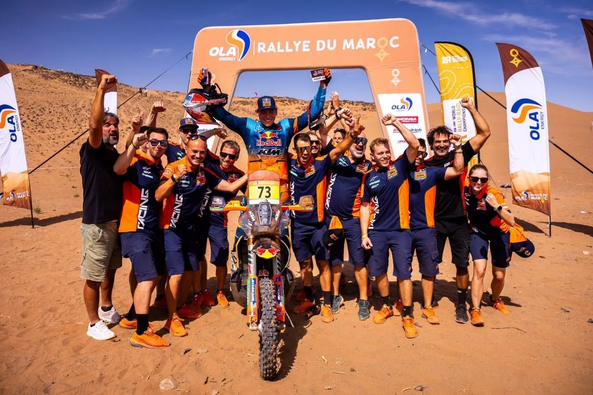 Canet hace historia: el piloto más joven en ganar el Mundial de Rally W2RC