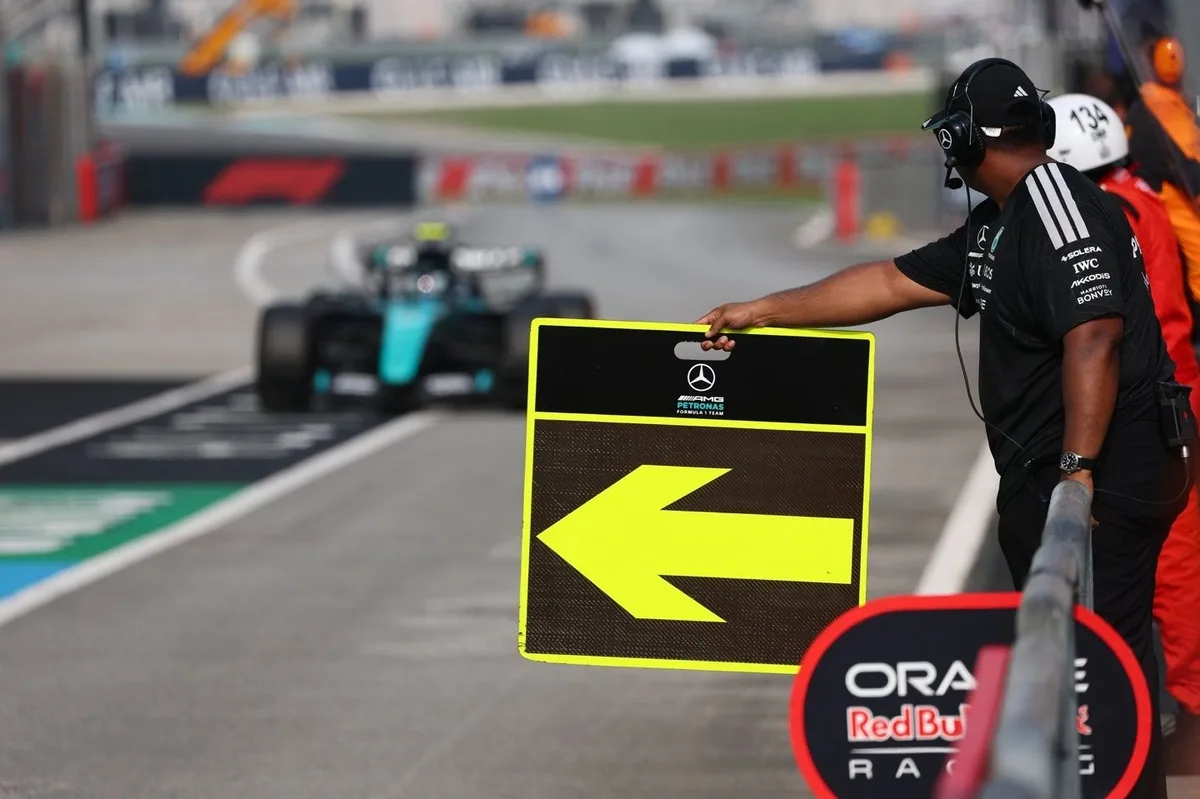 Mercedes enfrenta incertidumbre con su actualización en la F1 2026