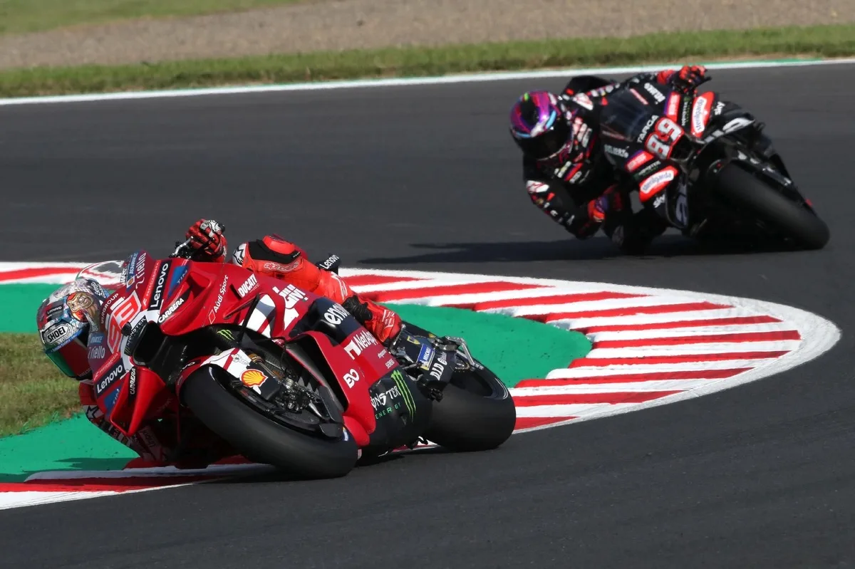 Márquez domina en Motegi con actuación magistral en sprint y clasificación