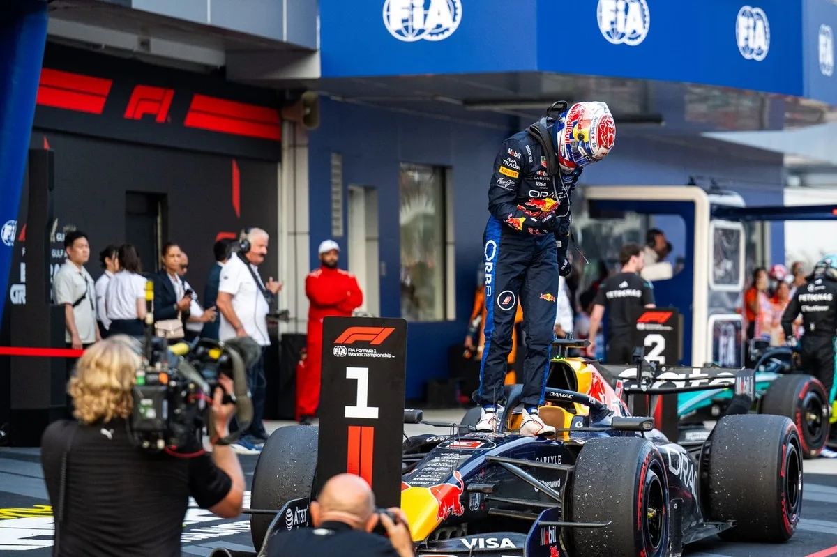 Red Bull logra histórico triunfo con motor propio en la F1