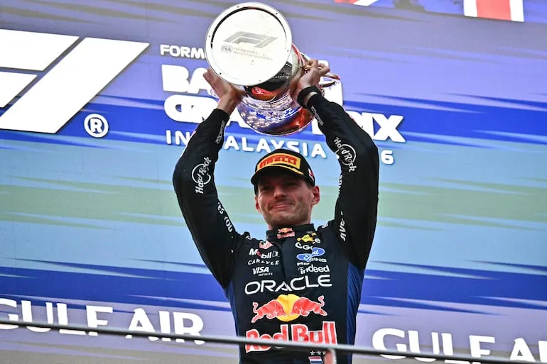 Verstappen busca recuperar forma en el desafiante circuito de Singapur