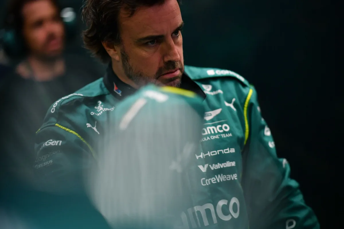 Alonso se queda fuera de la Q3 en Singapur con una vuelta que merecía más
