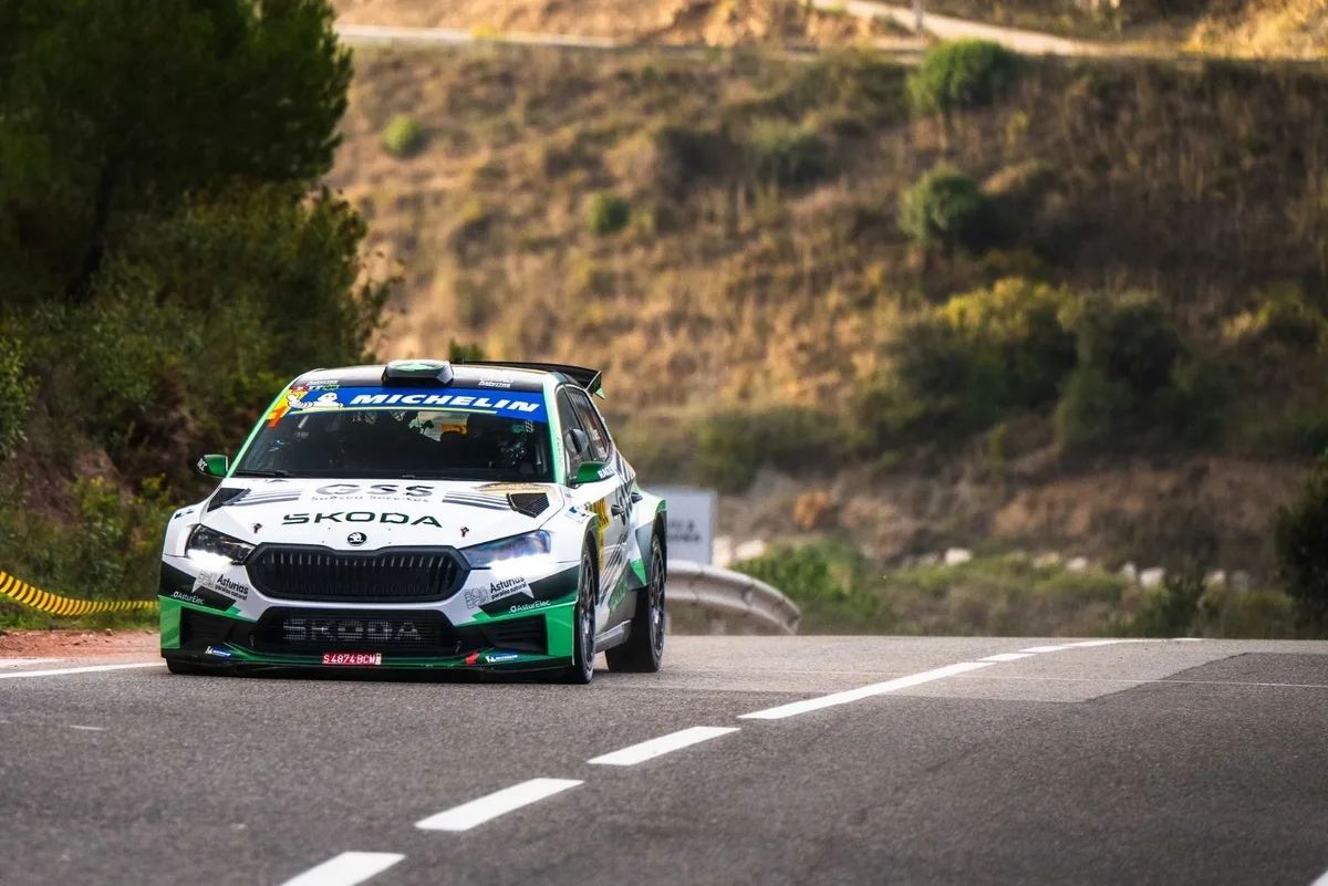 Škoda domina el rally europeo con su cuarta victoria consecutiva en competencia