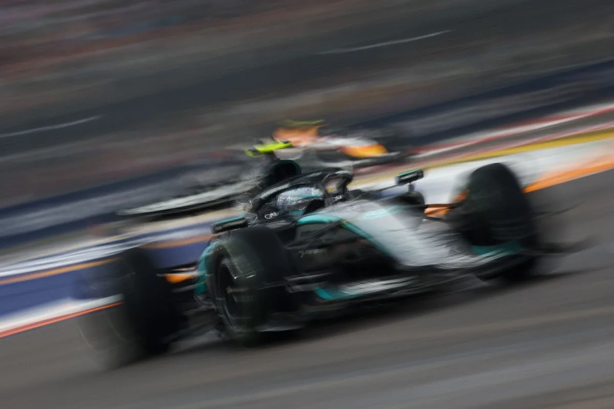 Mercedes revela por qué su actualización hizo más difícil de manejar su monoplaza