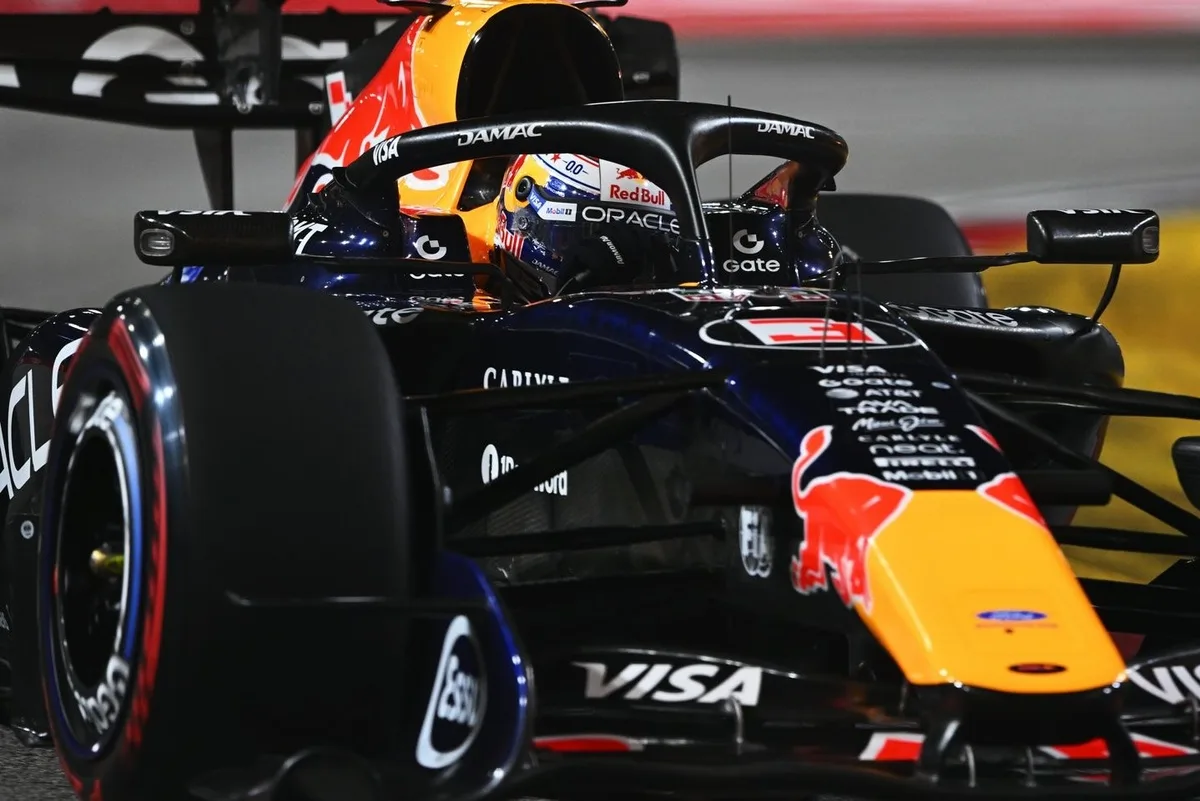 Verstappen demuestra su maestría sin radio en Singapur 2026