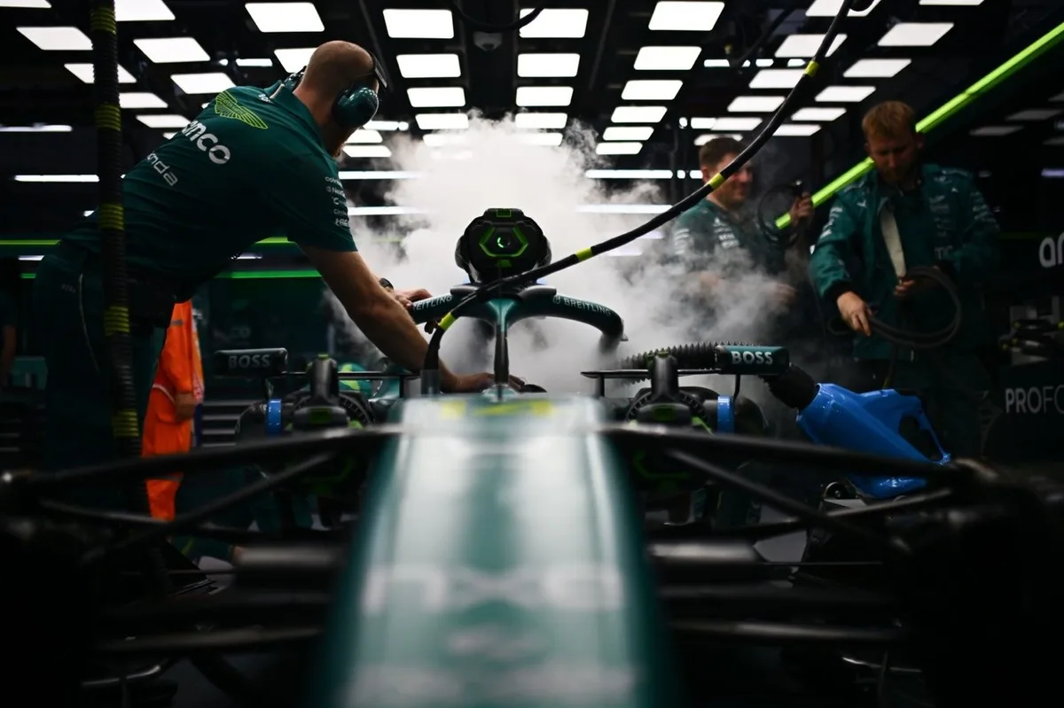 Honda identifica falla en motor de Alonso pero continúa en búsqueda de solución