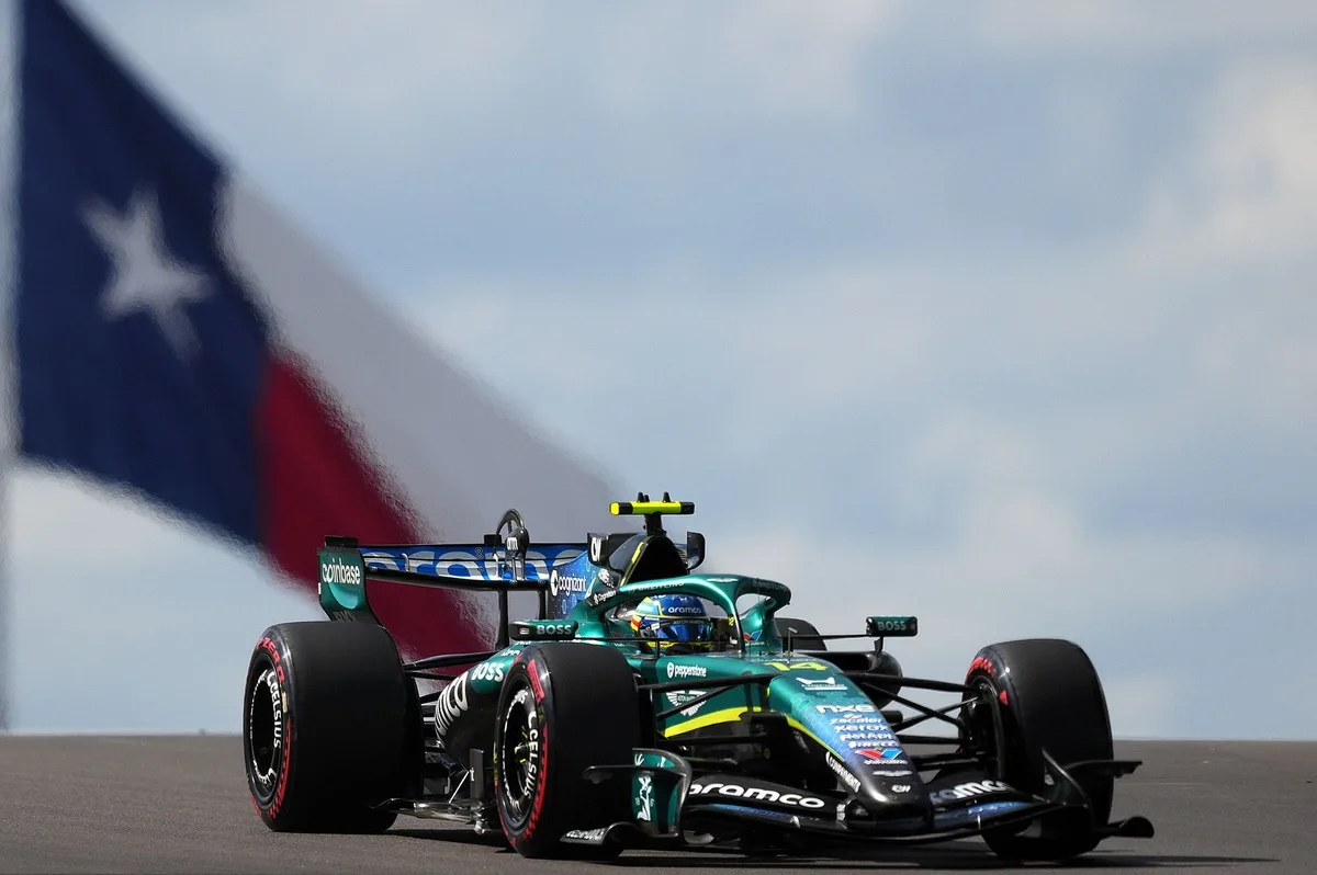 Alonso lucha por puntos en Austin: clasificación complicada pero con esperanza