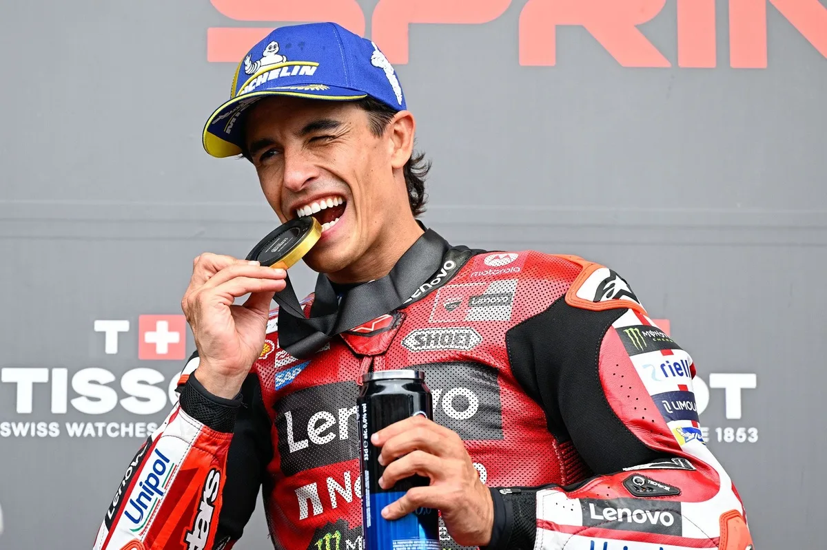 Márquez cambia su estrategia para recuperarse en la lucha por el título de MotoGP