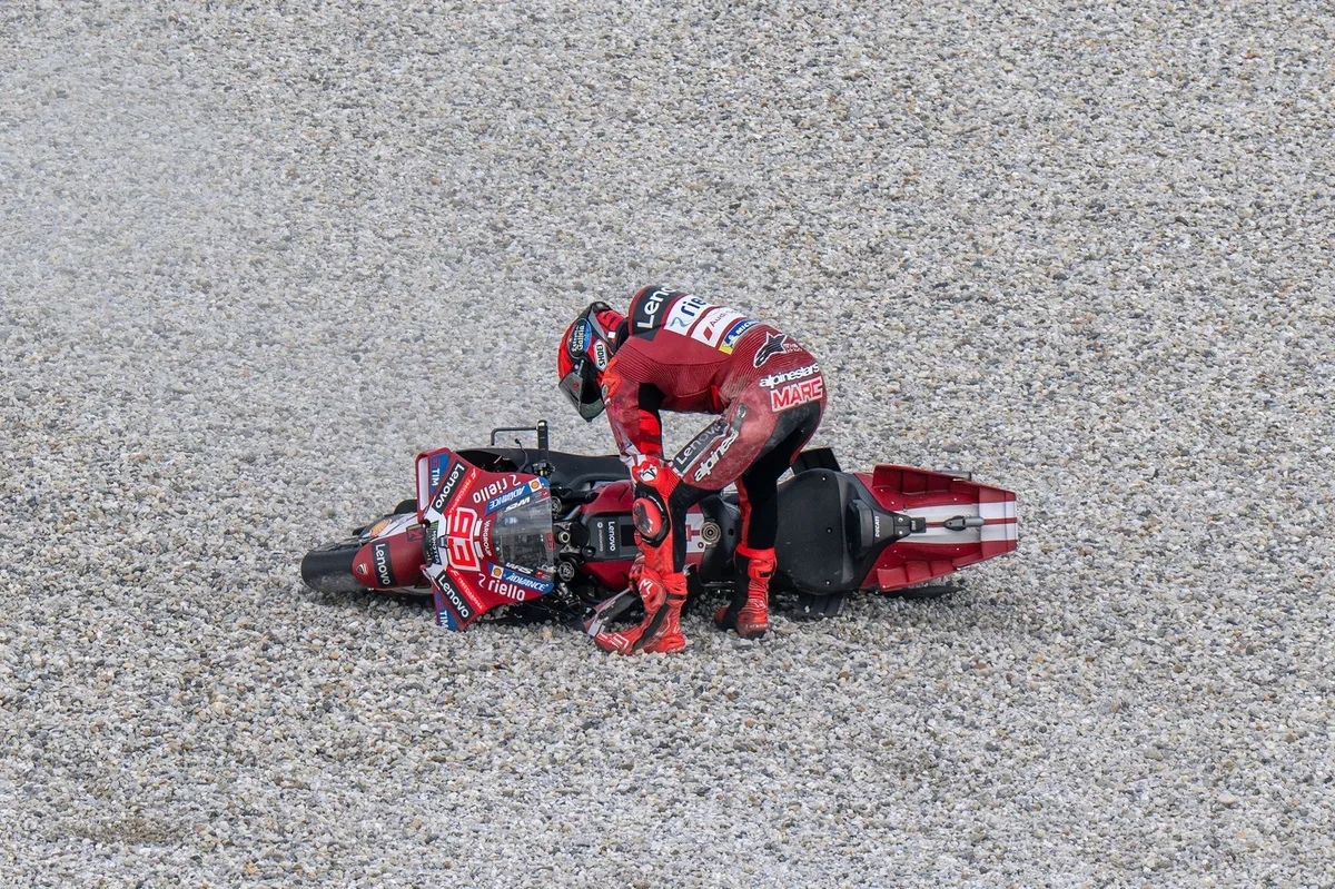 Márquez domina Sepang y se acerca en la pelea por el mundial de MotoGP