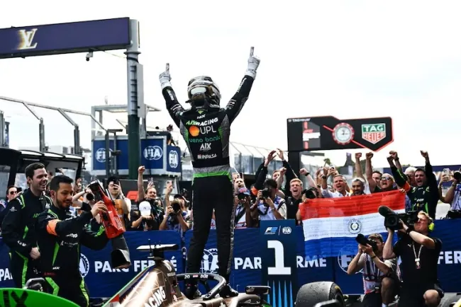 Joshua Duerksen Hace Historia: Victoria en la Carrera Sprint de la Fórmula 2 en Australia 2025